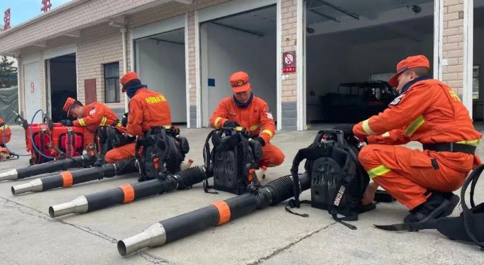 在移動餐廳帳篷里聚會體驗怎么樣?